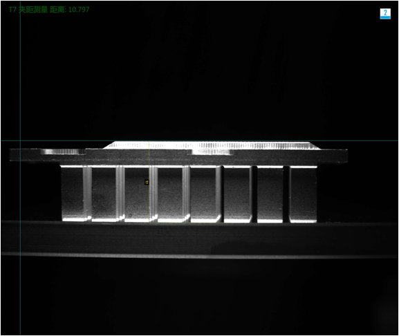 視覺CCD檢測自動化設(shè)備檢測散熱片外觀方案